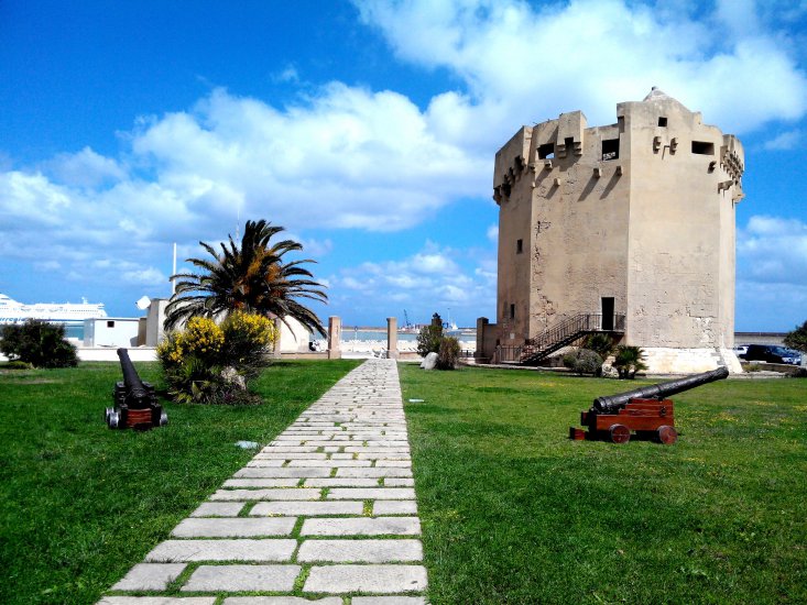 Aragonese Tower (Torre Aragonese) Sightseeing Porto Torres