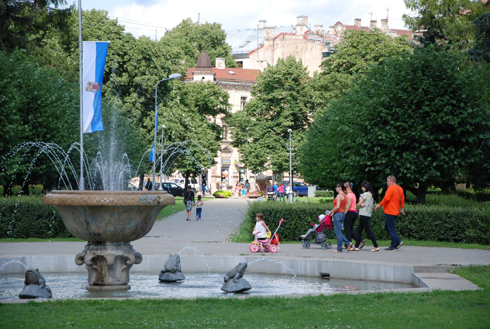 Ziedoņdārzs Park