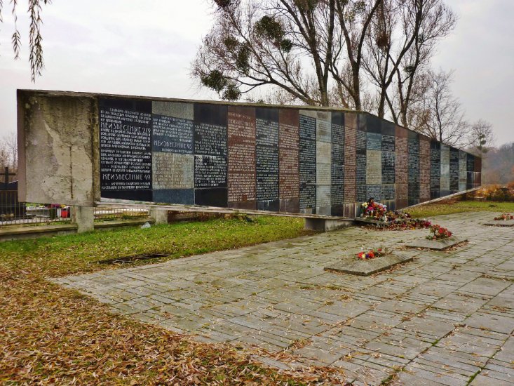 Red Army Cemetery at Skowronia Góra
