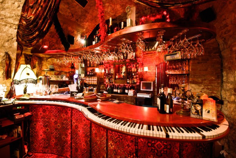 The Piano Rouge