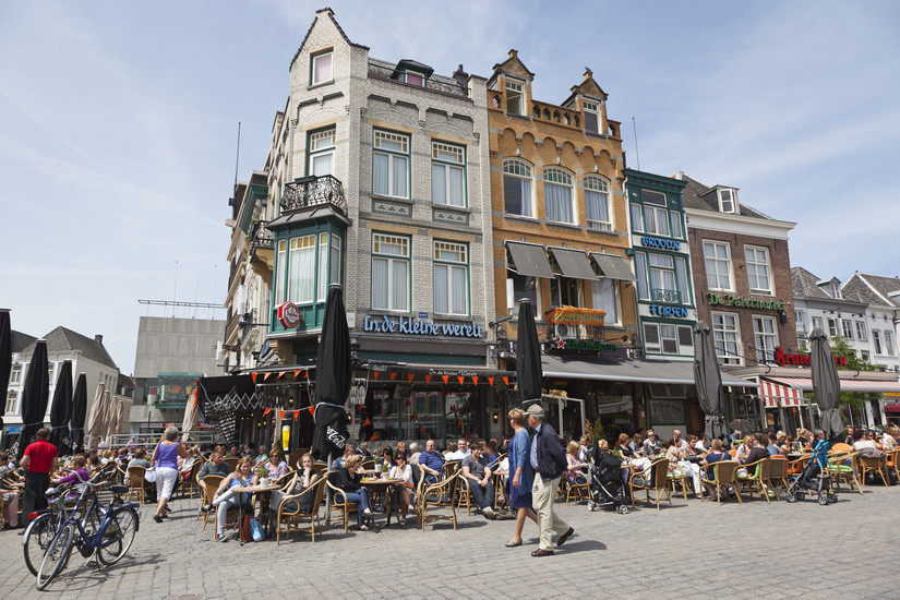 s Hertogenbosch City Guide by In Your Pocket