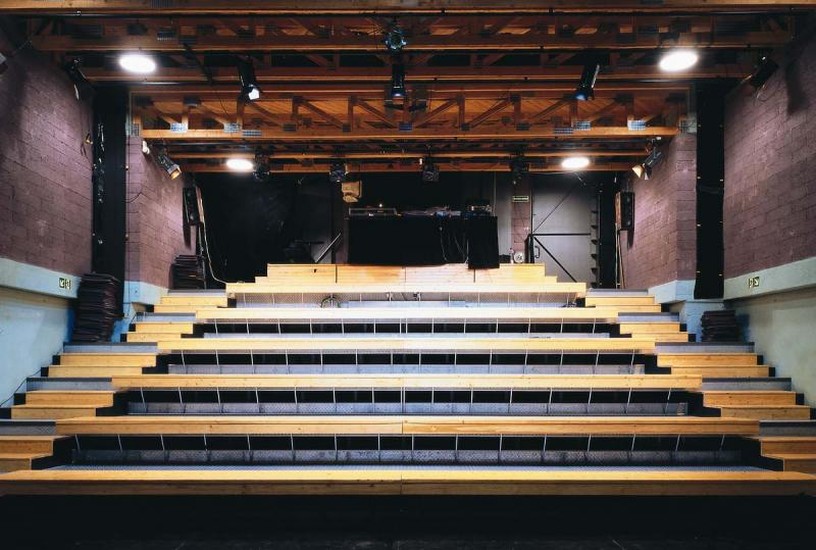 Divadlo Alfred ve dvoře