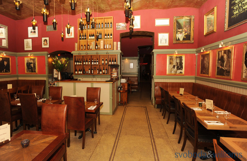Club Monarch