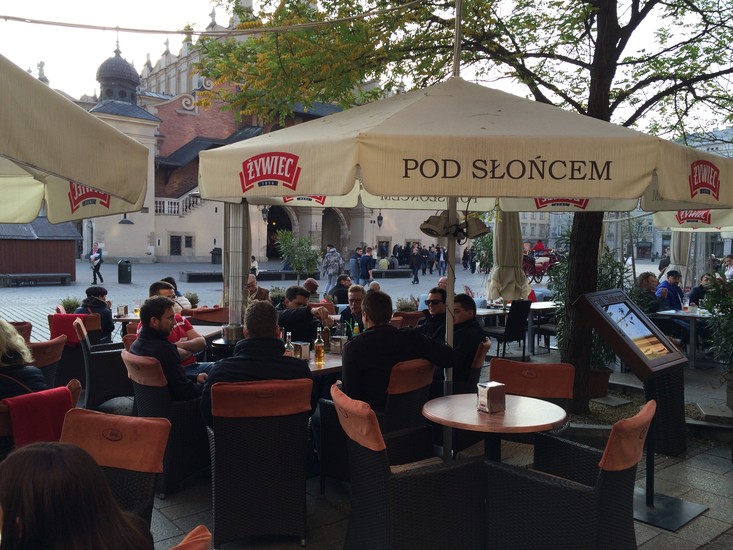 Spotkajmy Sie Pod Jablonia Krakow Pod Słońcem | Kraków Restaurants | Krakow