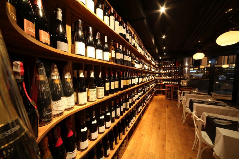 Dekant Wine Bar & Restaurant