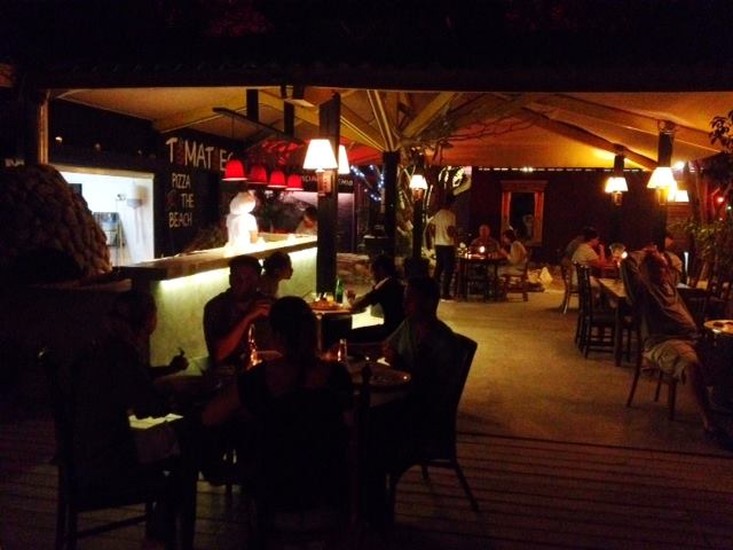 Tomatoes Pizza at the Beach Curacao Restaurants Curacao