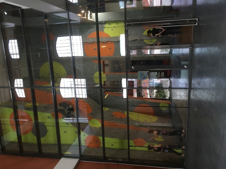 Stratosfera Climbing Centre