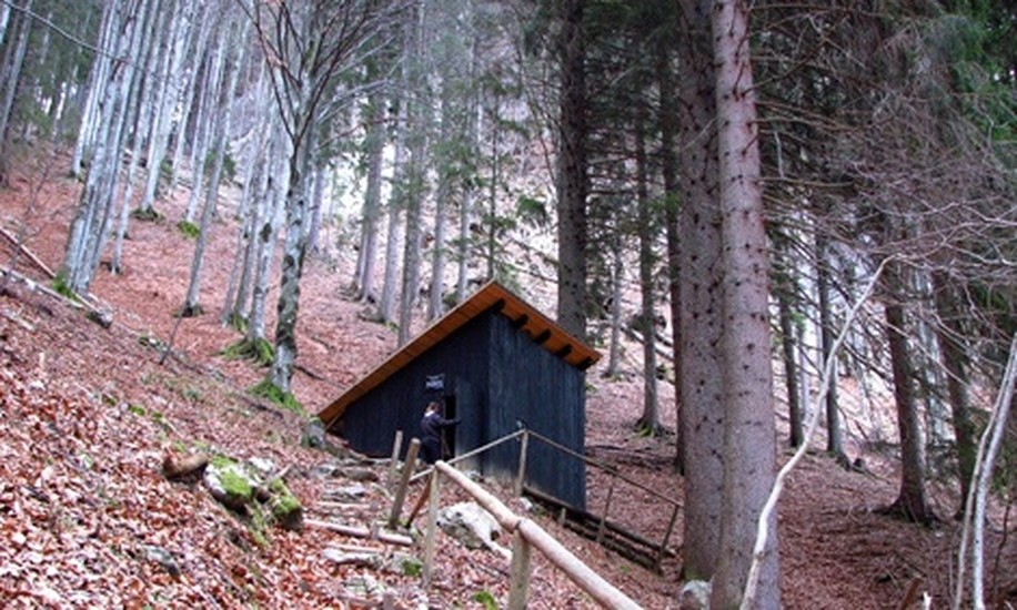 Krtina Partisan Hospital