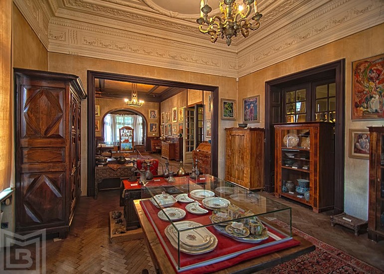 Ligia and Pompiliu Macovei Art Collection