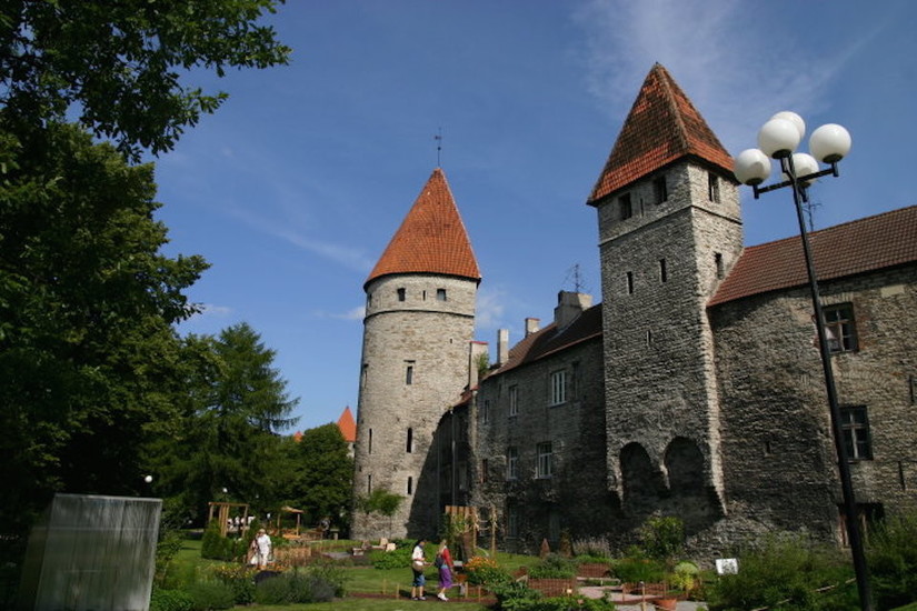 Asuur Keraamika