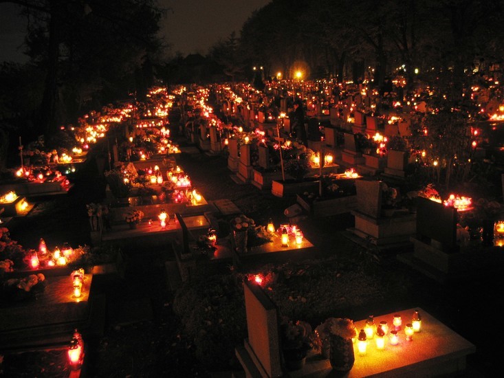 All Saints' Day in Warsaw | Poland's Day of the Dead