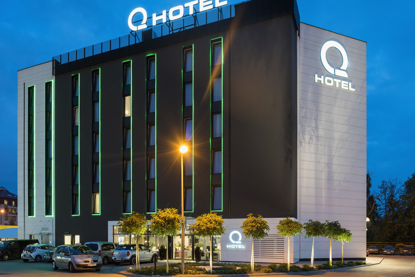 q hotel krakow sniadanie