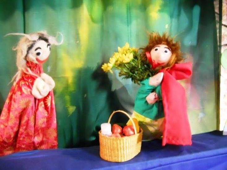 The Mischievous Spellbound Puppets at Bryanston Organic and Natural
