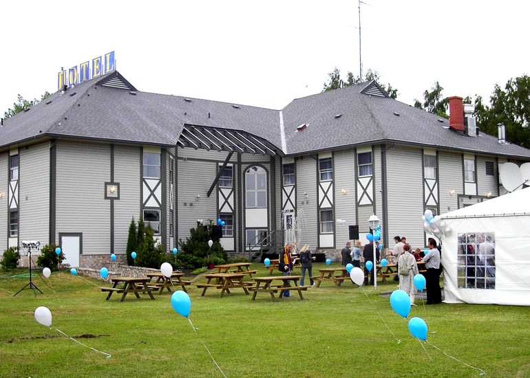Airport Hotel Māra