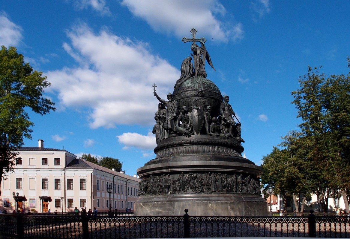 Памятники россии фото и описание Millennium of Russia Monument Sightseeing Veliky Novgorod