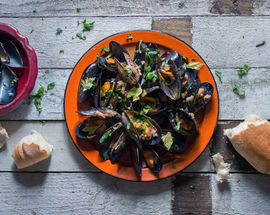 A feast of mussels in Novigrad