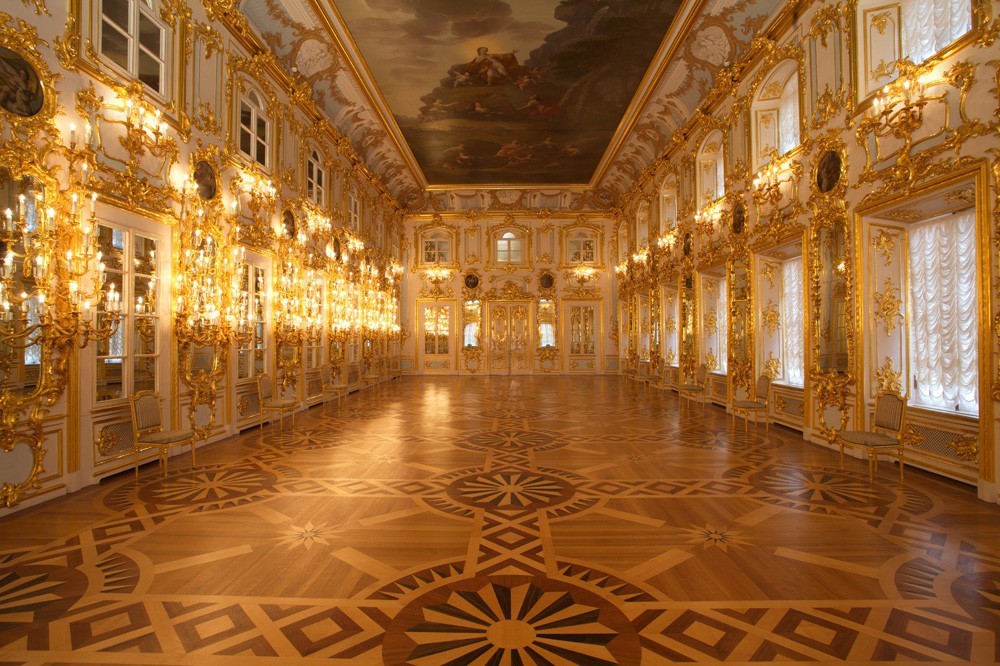 Peterhof Palace in Saint Petersburg, Russia Editorial Photography - Image  of background, hall: 227949527