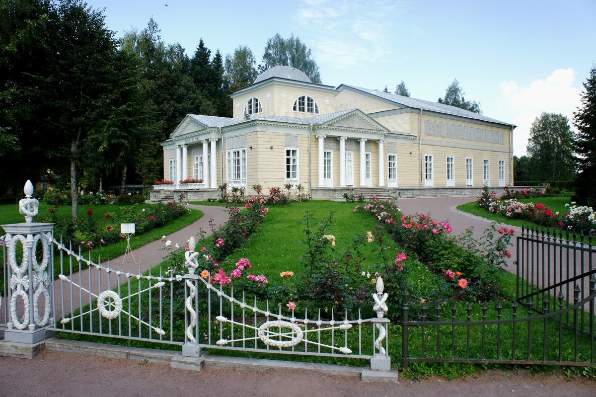 Павильон роз садовая ул 20з павловск фото Rose Pavilion in Pavlovsk Park Suburbs and royal residences St.Petersburg