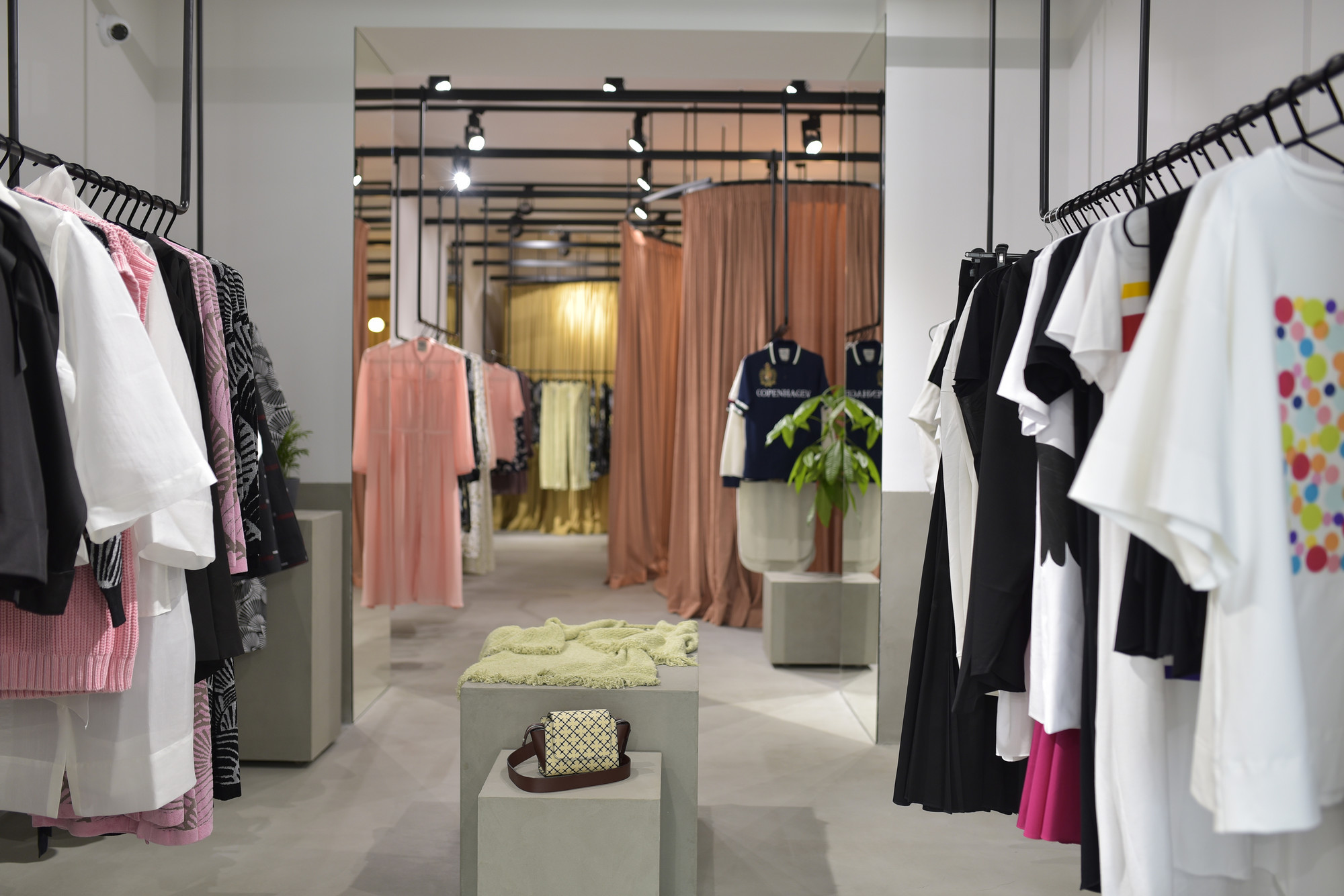 Ana Ivančić - Garderoba Concept Store