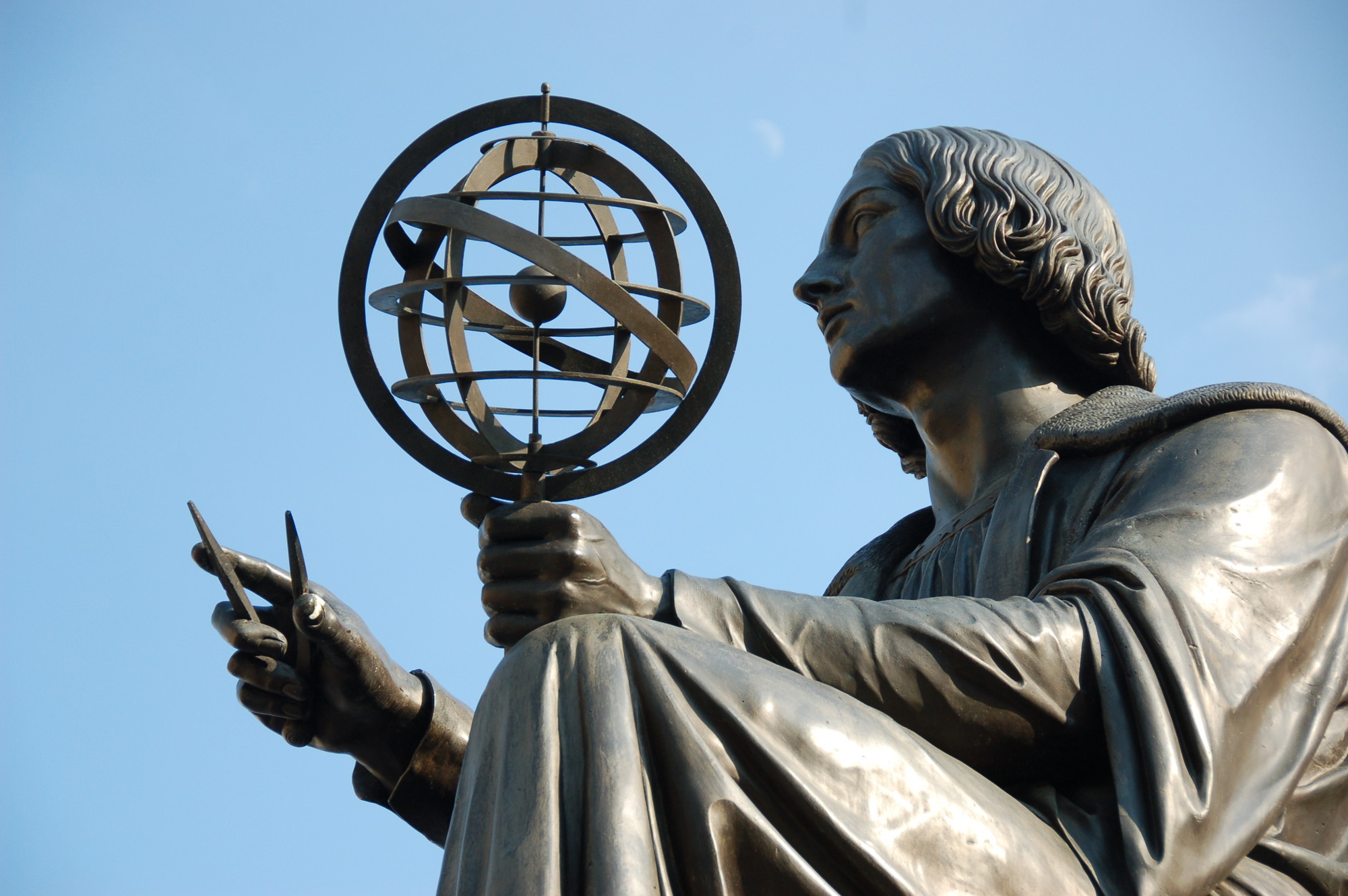 Коперникус. Коперник статуя.