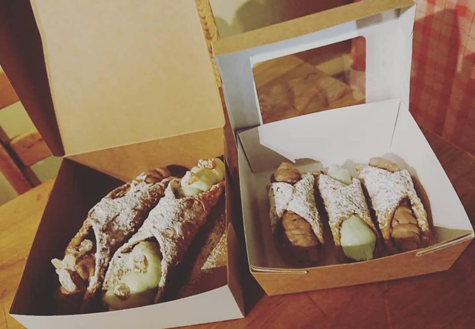 Pizza & Cannoli