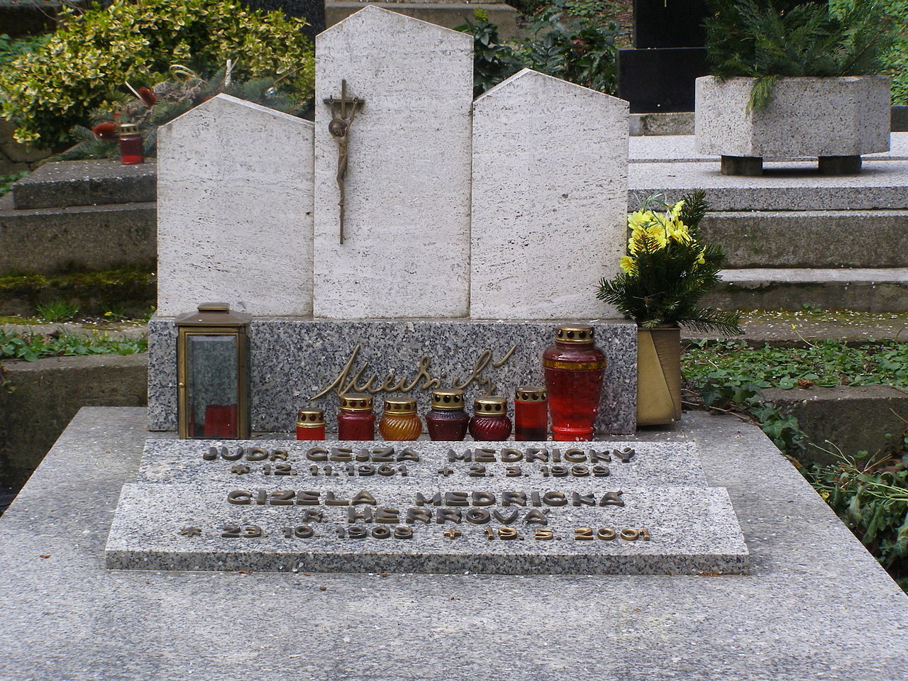 Slávičie údolie cemetery | Sightseeing | Bratislava