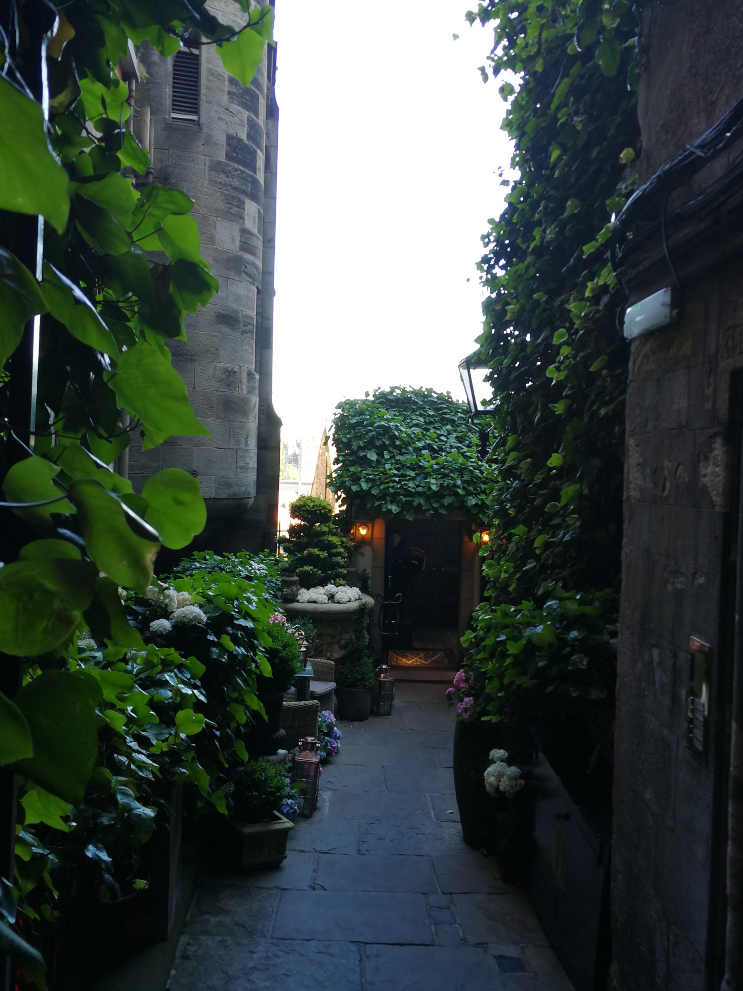 The Witchery by the Castle