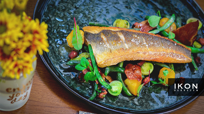 Ikon Restaurant & Lounge