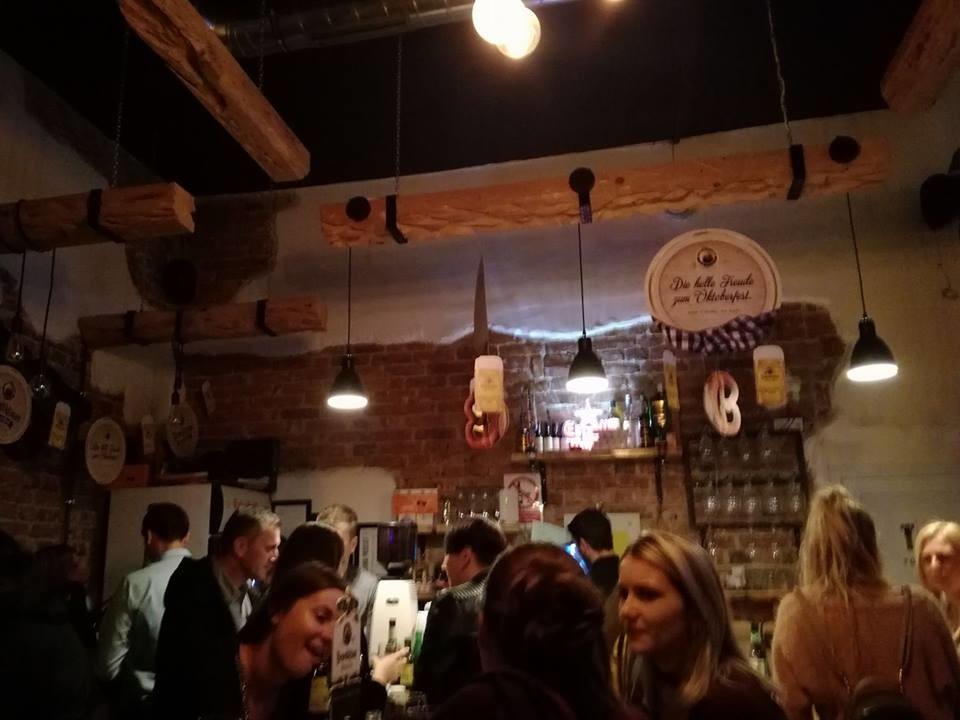 Cheers Pub