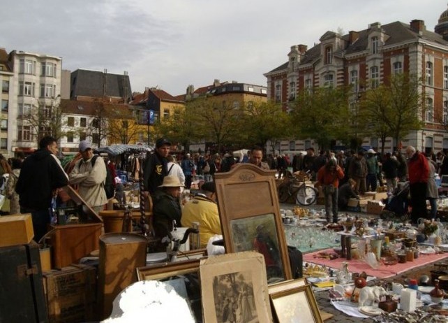 Sablon Antiques Market