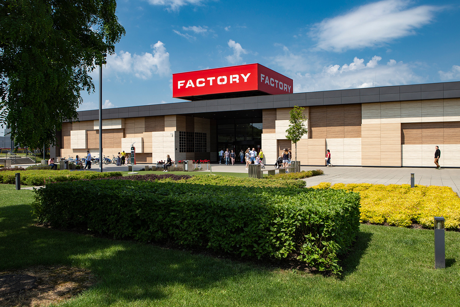 adidas factory annopol