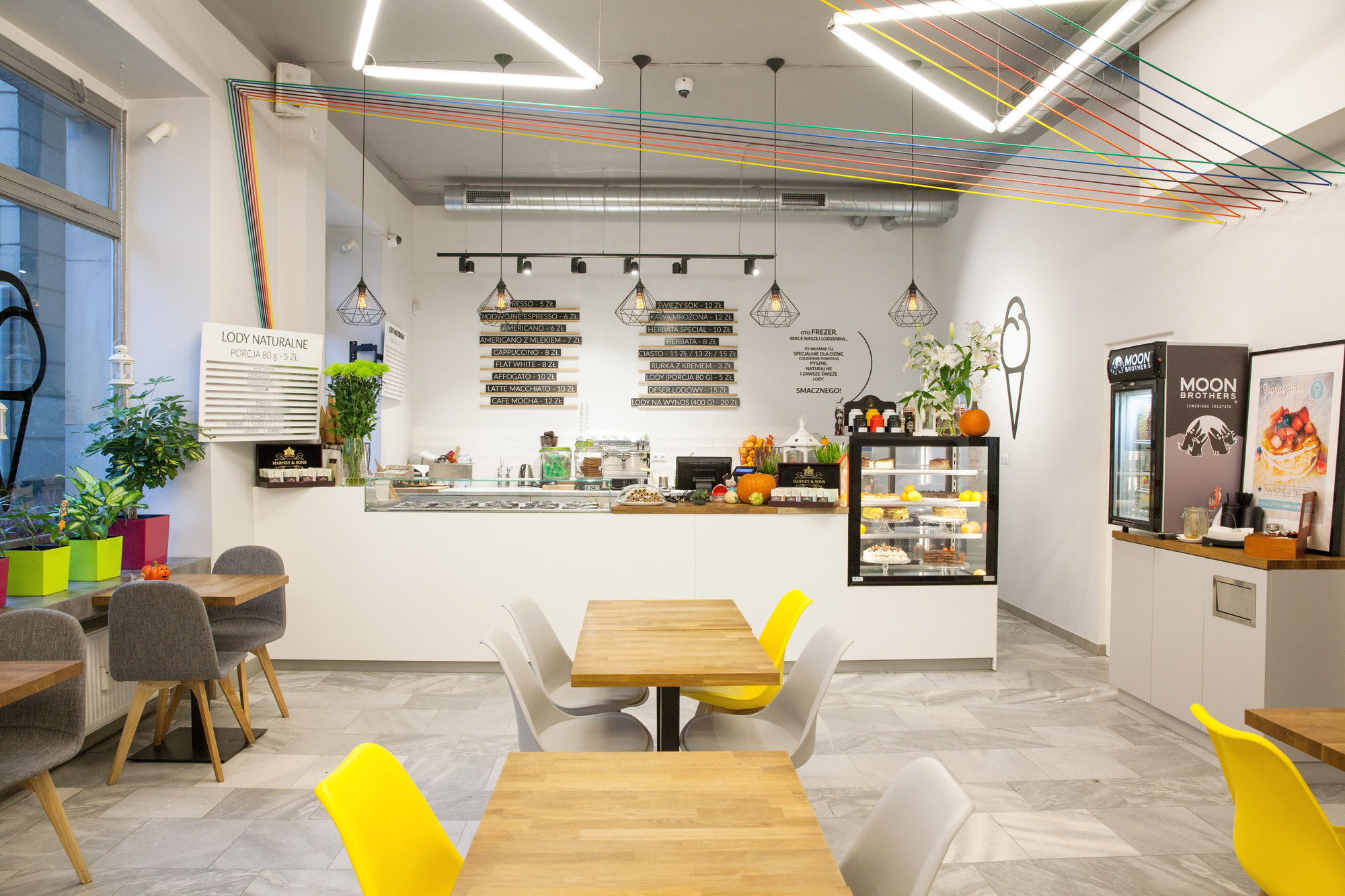 Na Końcu Tęczy Cafes Warsaw