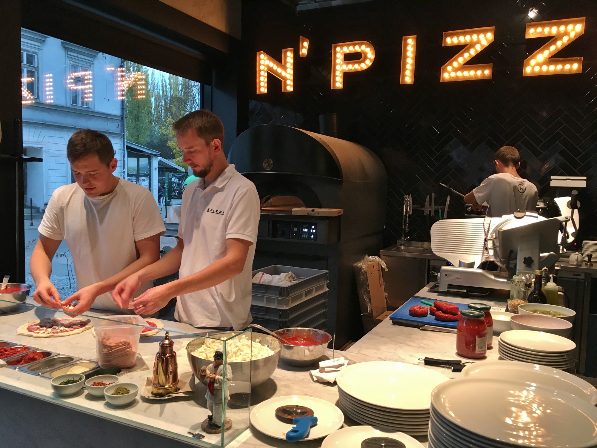 N' Pizza