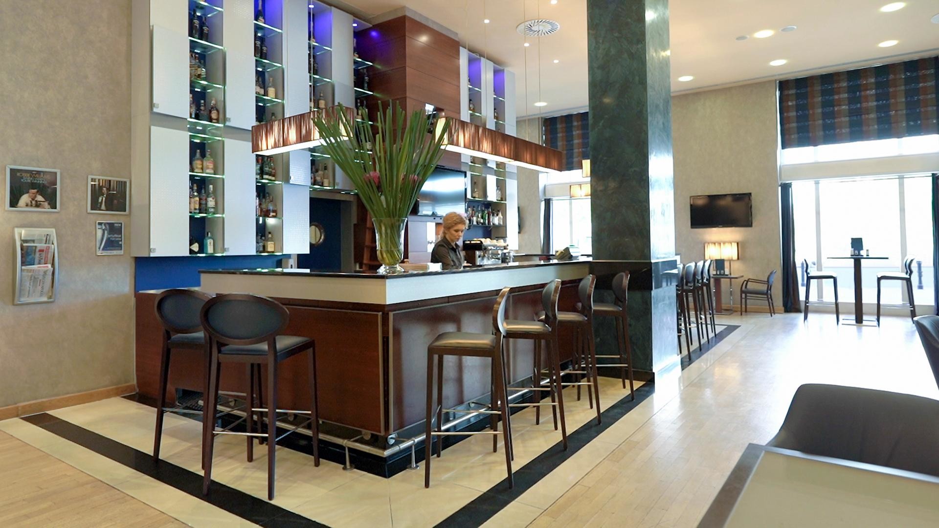 Lobby Bar
