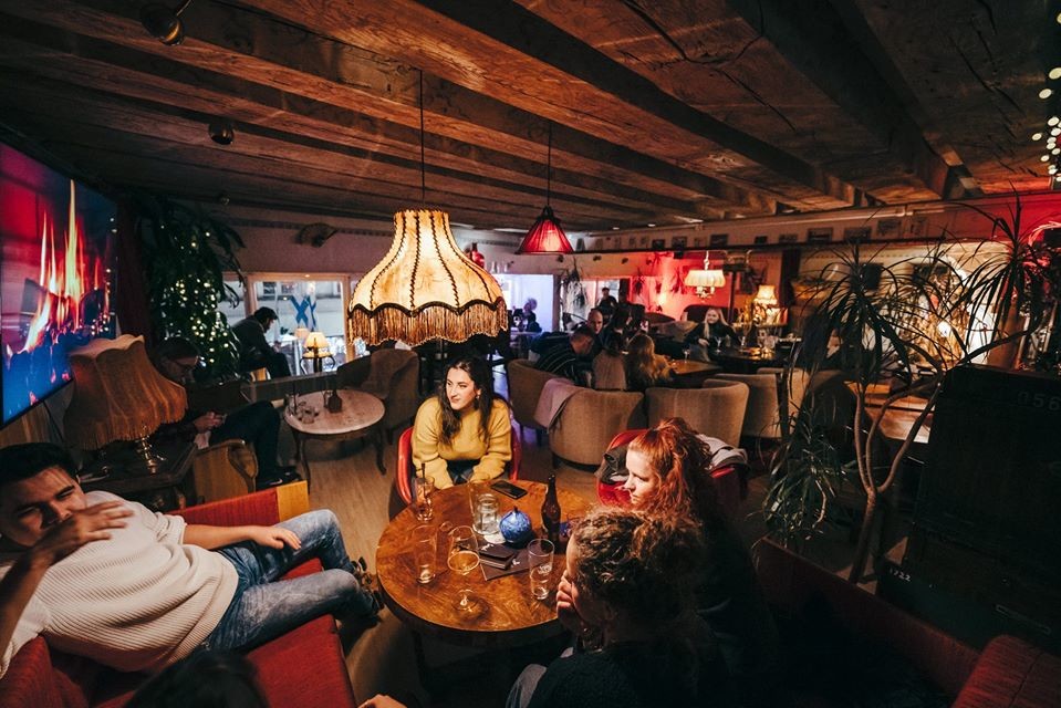 Sessel Speakeasy bar