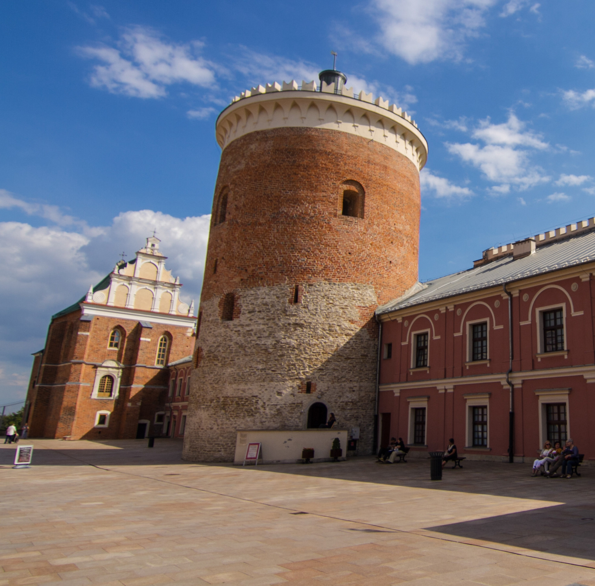 Donżon Castle Tower