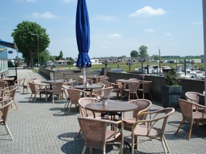 Camping en watersportcentrum Heerewaarden