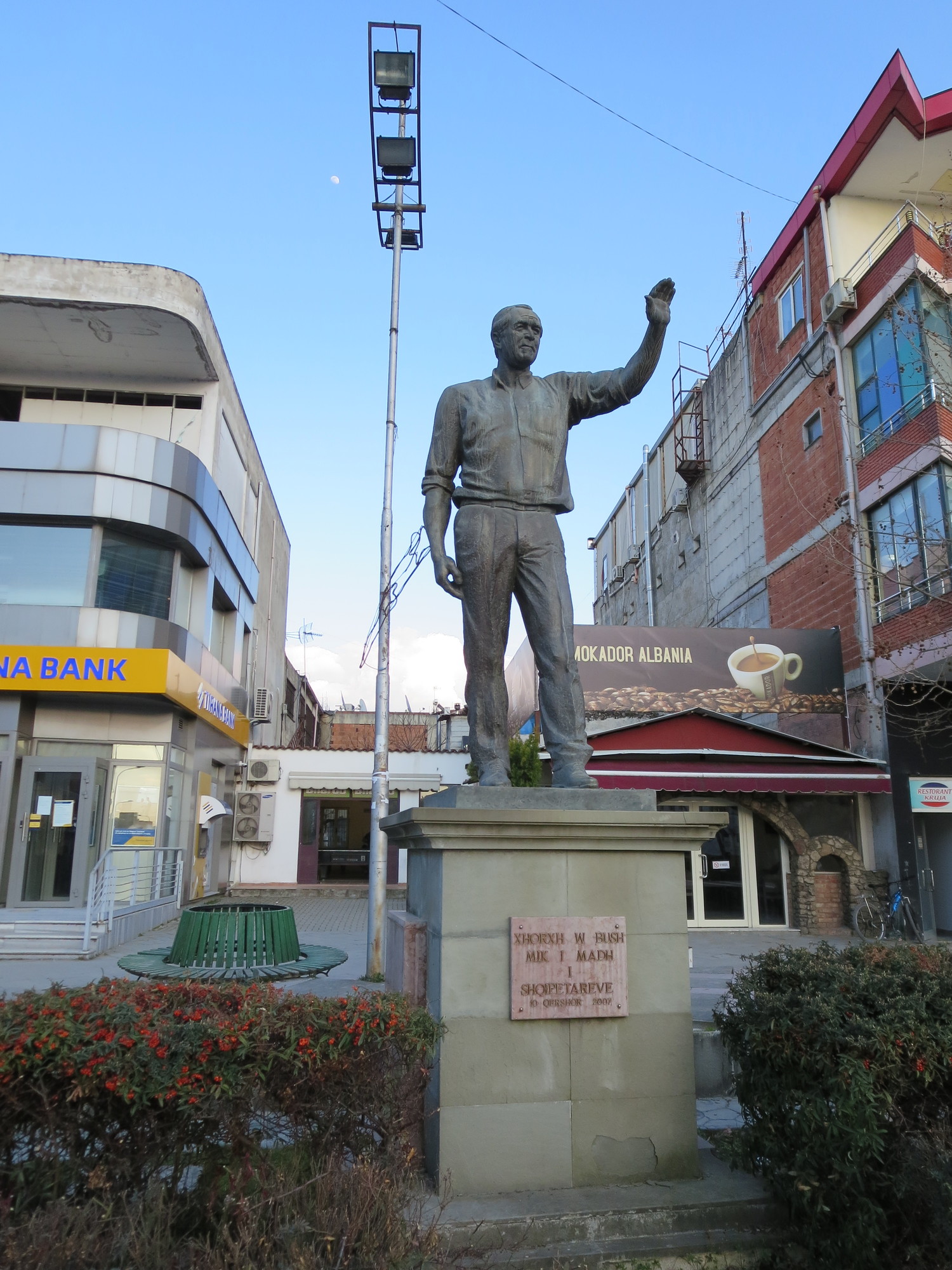 George W. Bush statue