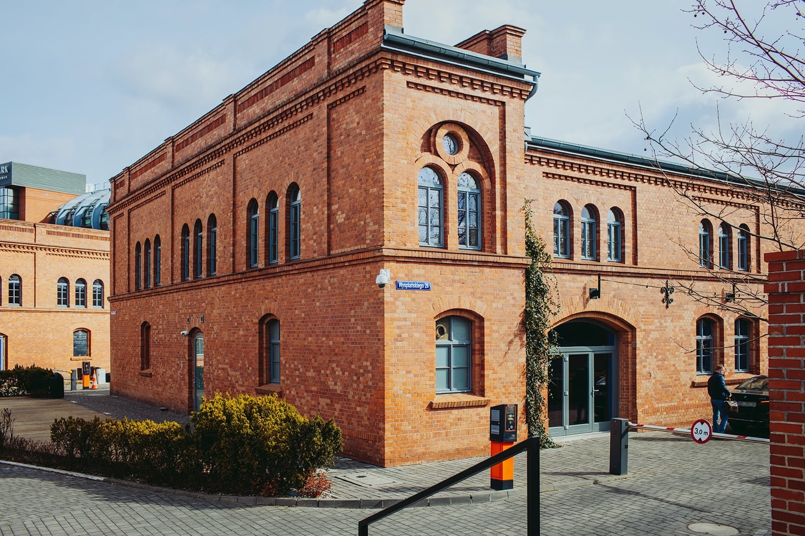 Wyspiańskiego 26
