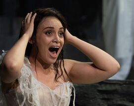 Cape Town Opera stages 'Lucia di Lammermoor' at Joburg Theatre