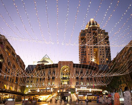 Nelson Mandela Square: Festivities on the Square 2024