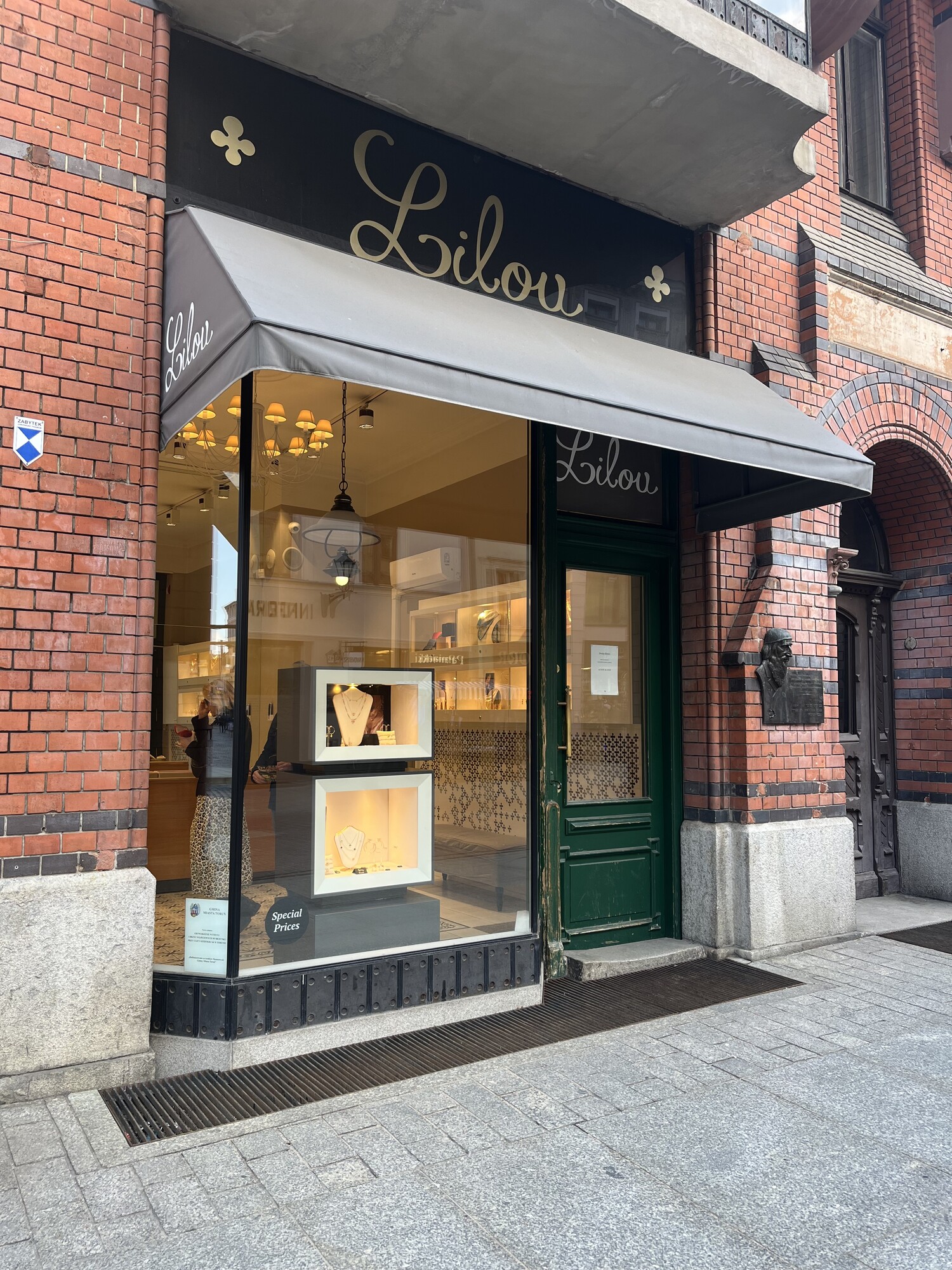 Lilou