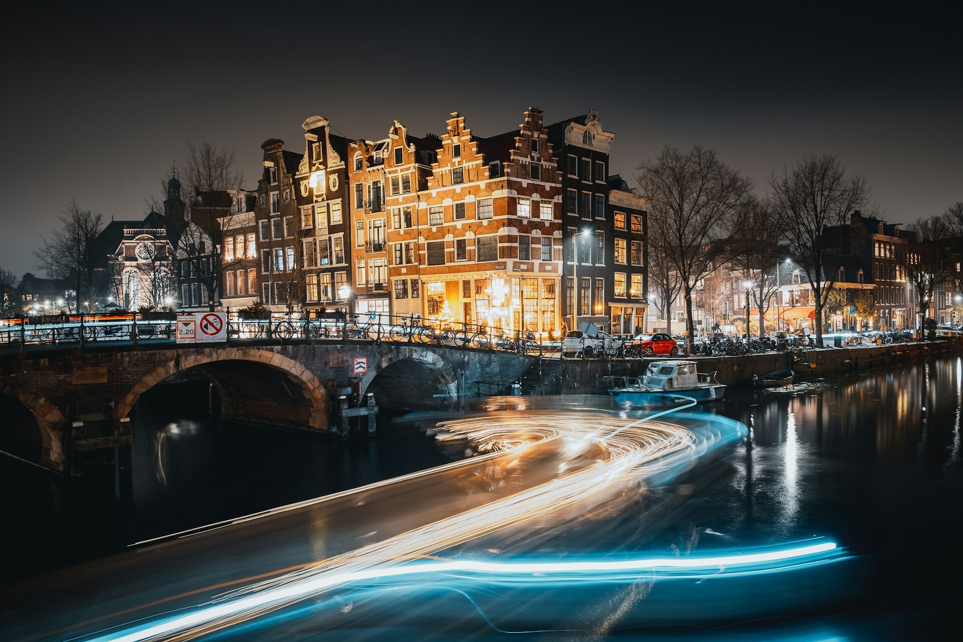 Amsterdam After Dark: Uncovering the City’s Alternative Nightlife Beyond the Tourist Spots