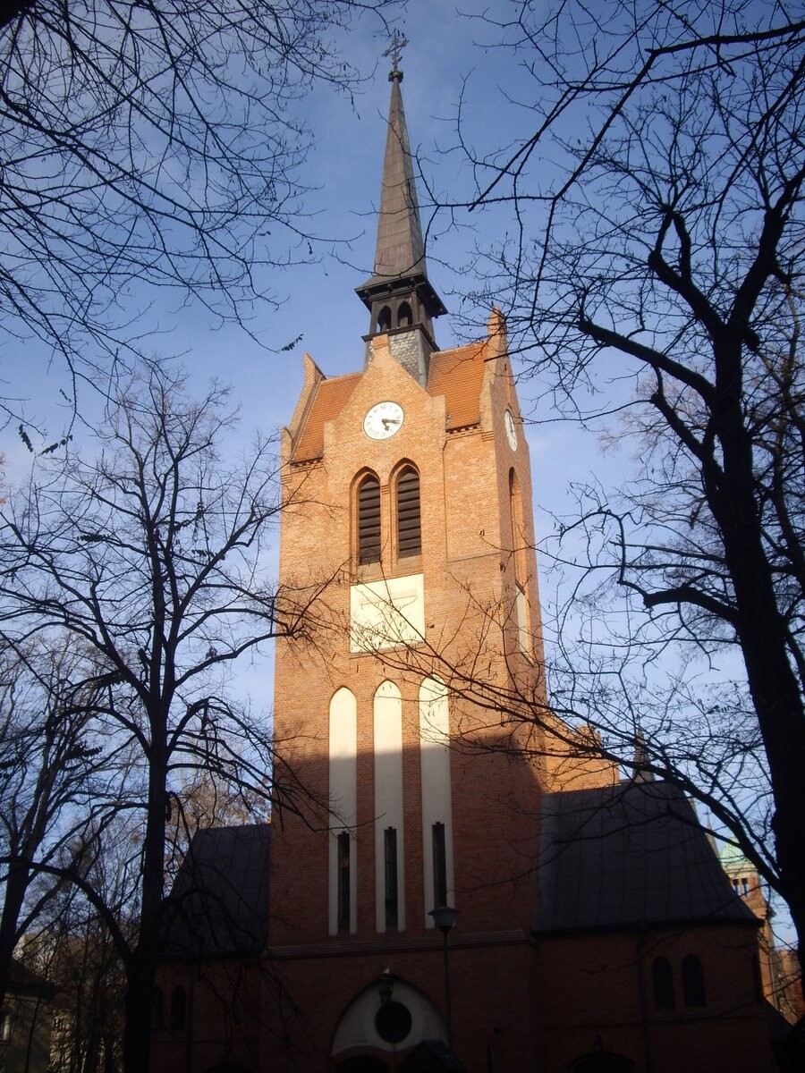Garrison Church of the Holy Cross