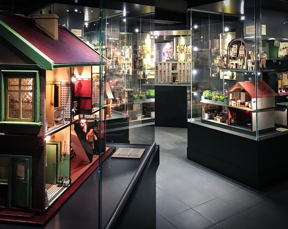 Museum of Dollhouses, Games & Toys