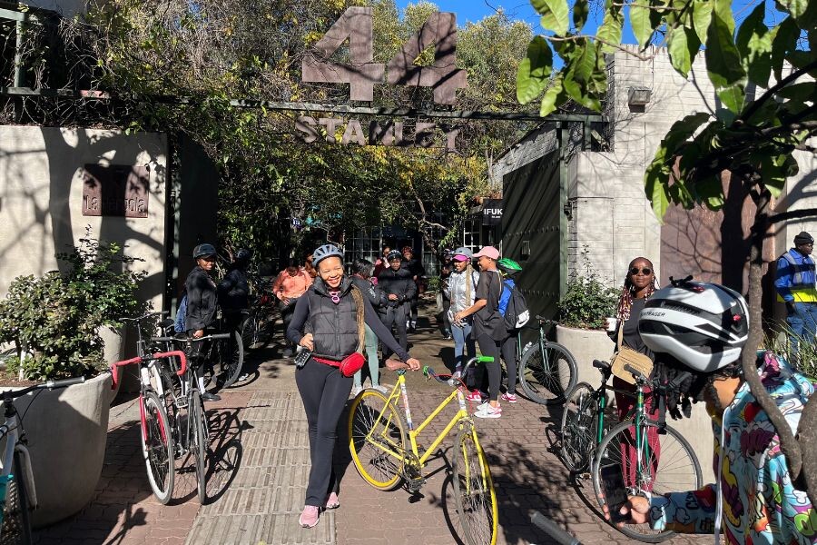 Cycling the city with Girls on Bikes – A sisterhood on two wheels