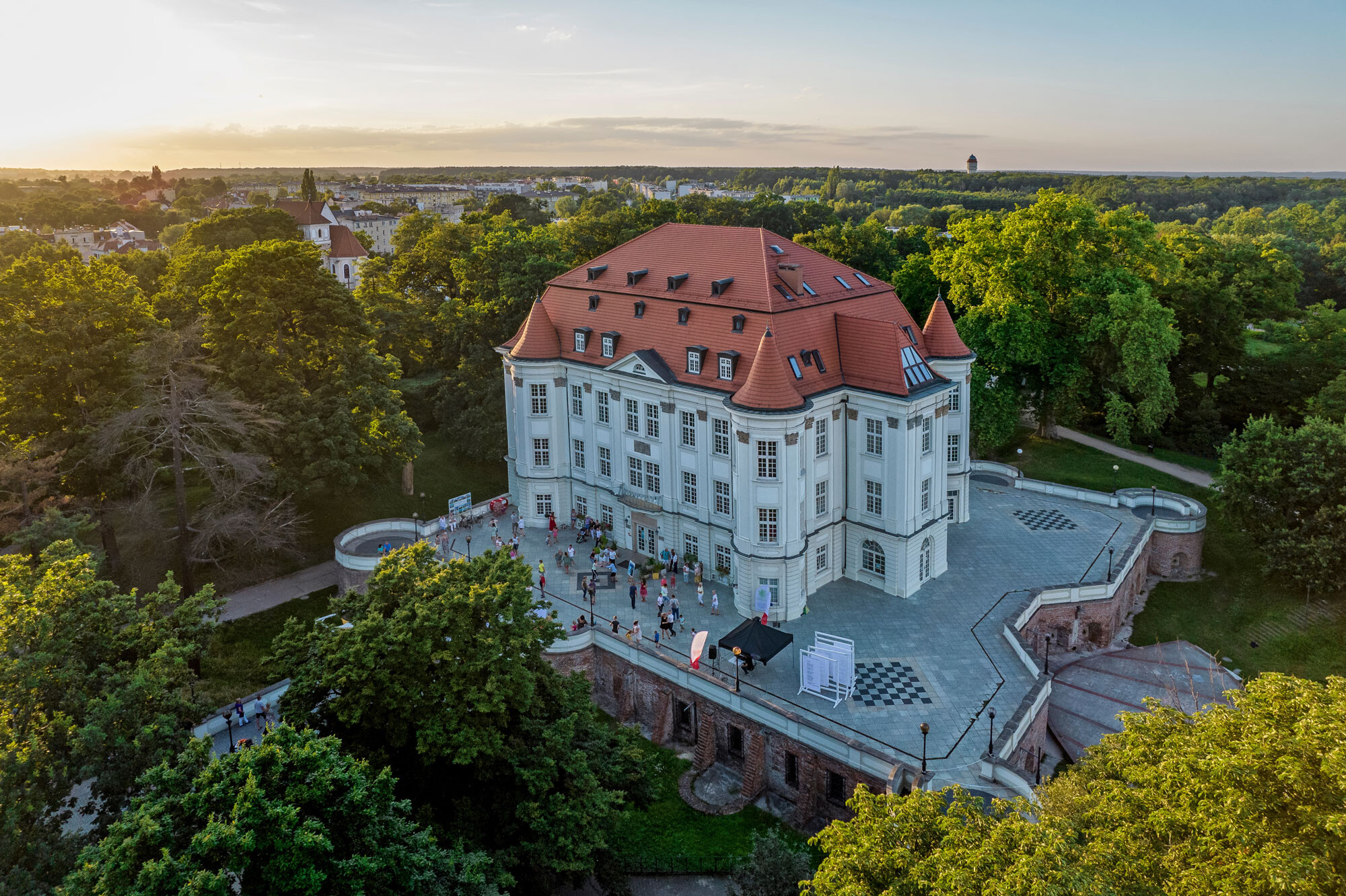 Leśnica Castle