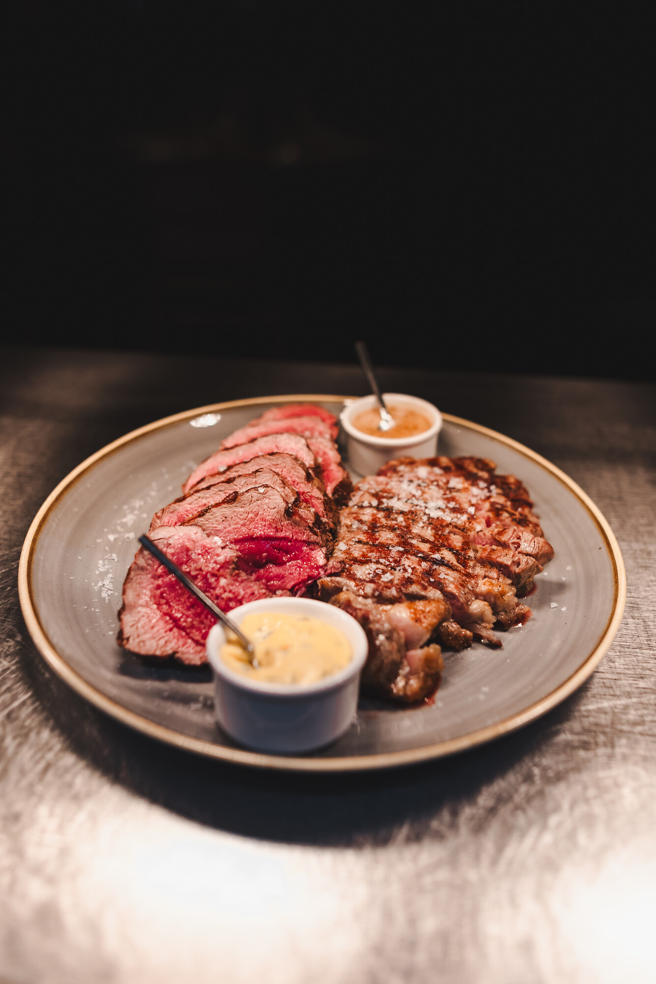 Crudo - Steak, Wine & Seafood