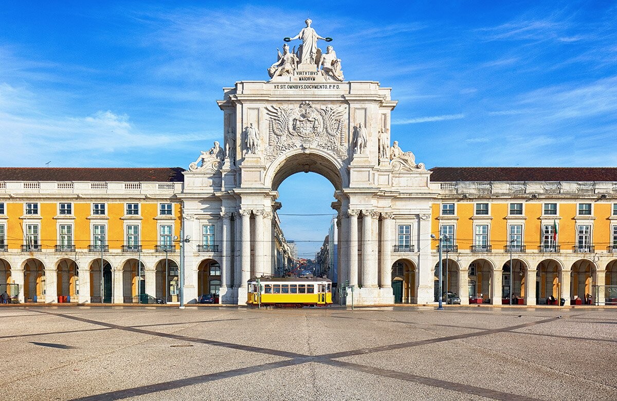 Getting Around Lisbon: Trams, Metro, Buses and More