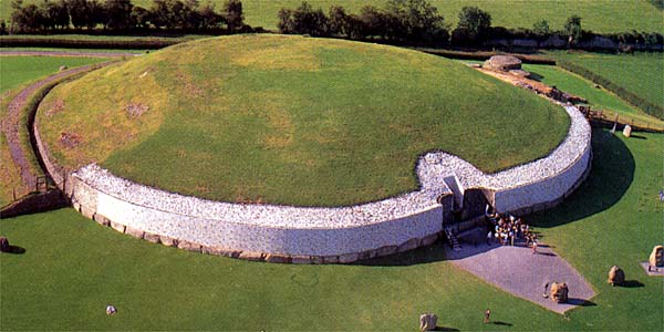 Brú na Bóinne (Palace of the Boyne) | Ireland Highlights & Hidden